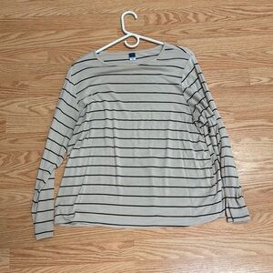 Old Navy Gray and White Long Sleeve Relaxed T-Shirt